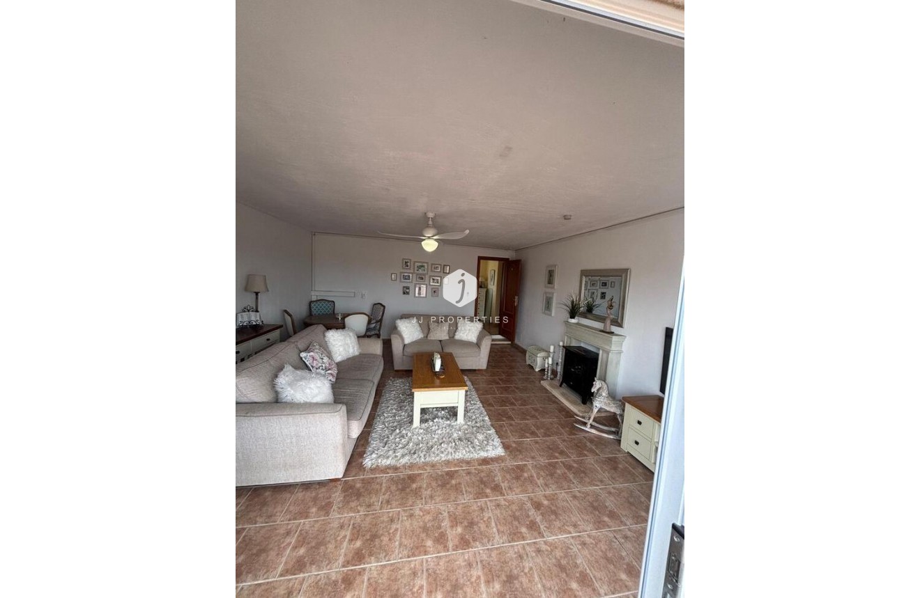 Segunda mano - Casa de campo -
Dolores - Costa Blanca