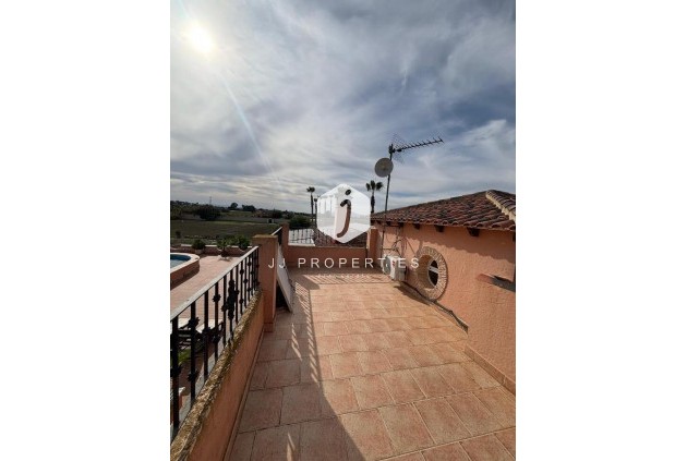 Segunda mano - Casa de campo -
Dolores - Costa Blanca