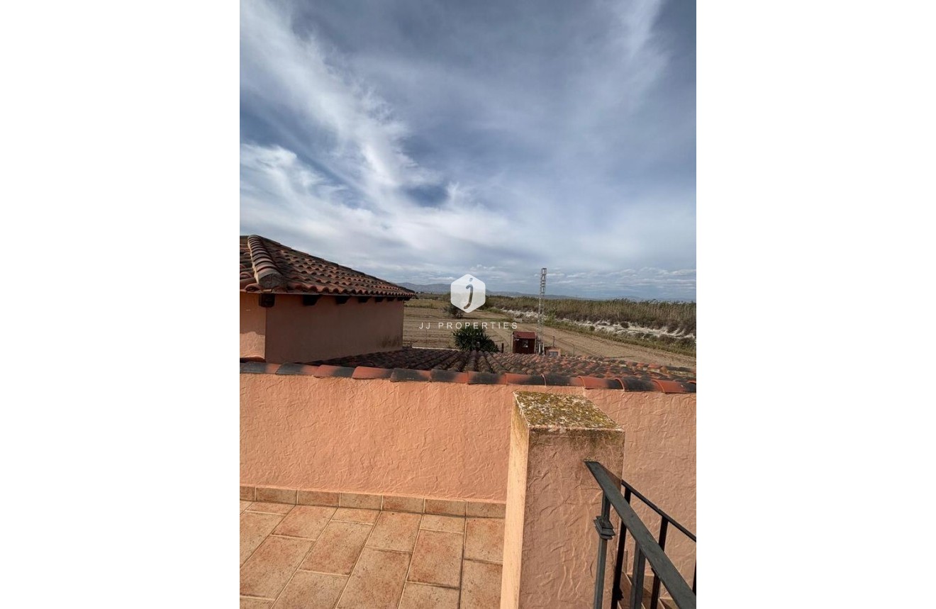 Segunda mano - Casa de campo -
Dolores - Costa Blanca