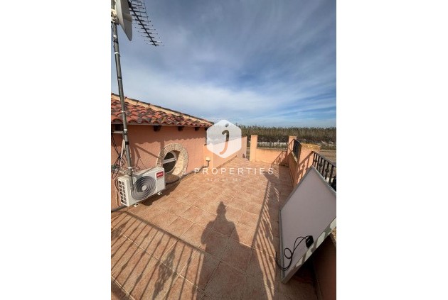 Segunda mano - Casa de campo -
Dolores - Costa Blanca