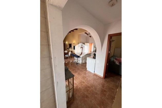 Segunda mano - Casa de campo -
Dolores - Costa Blanca