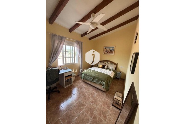 Segunda mano - Casa de campo -
Dolores - Costa Blanca