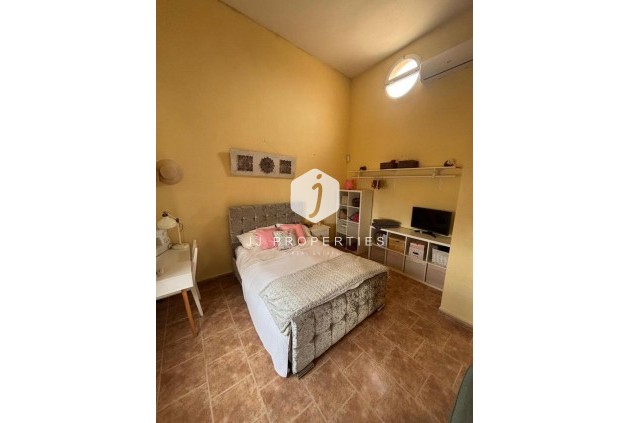 Segunda mano - Casa de campo -
Dolores - Costa Blanca