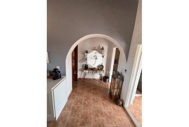 Segunda mano - Casa de campo -
Dolores - Costa Blanca