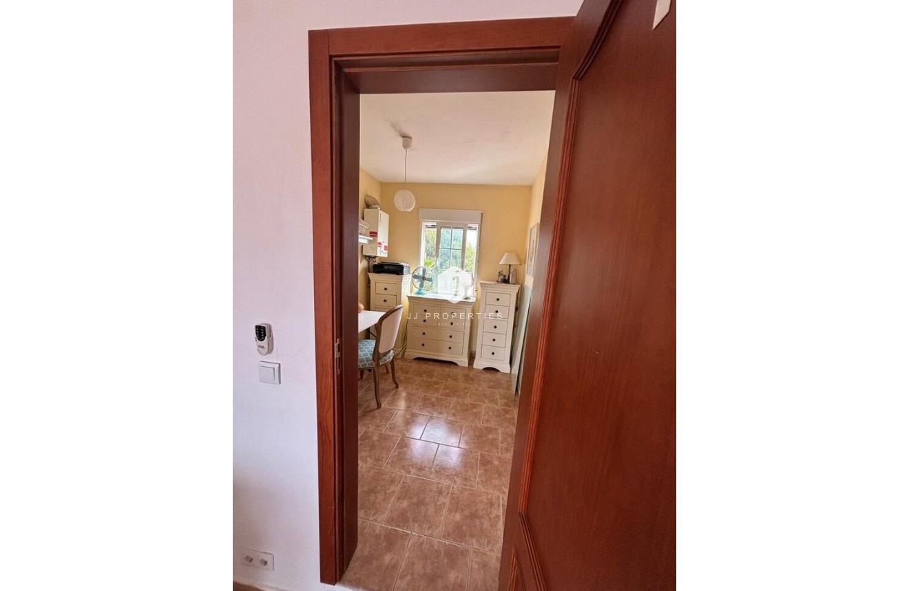 Segunda mano - Casa de campo -
Dolores - Costa Blanca