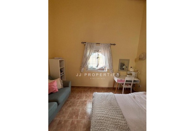 Segunda mano - Casa de campo -
Dolores - Costa Blanca