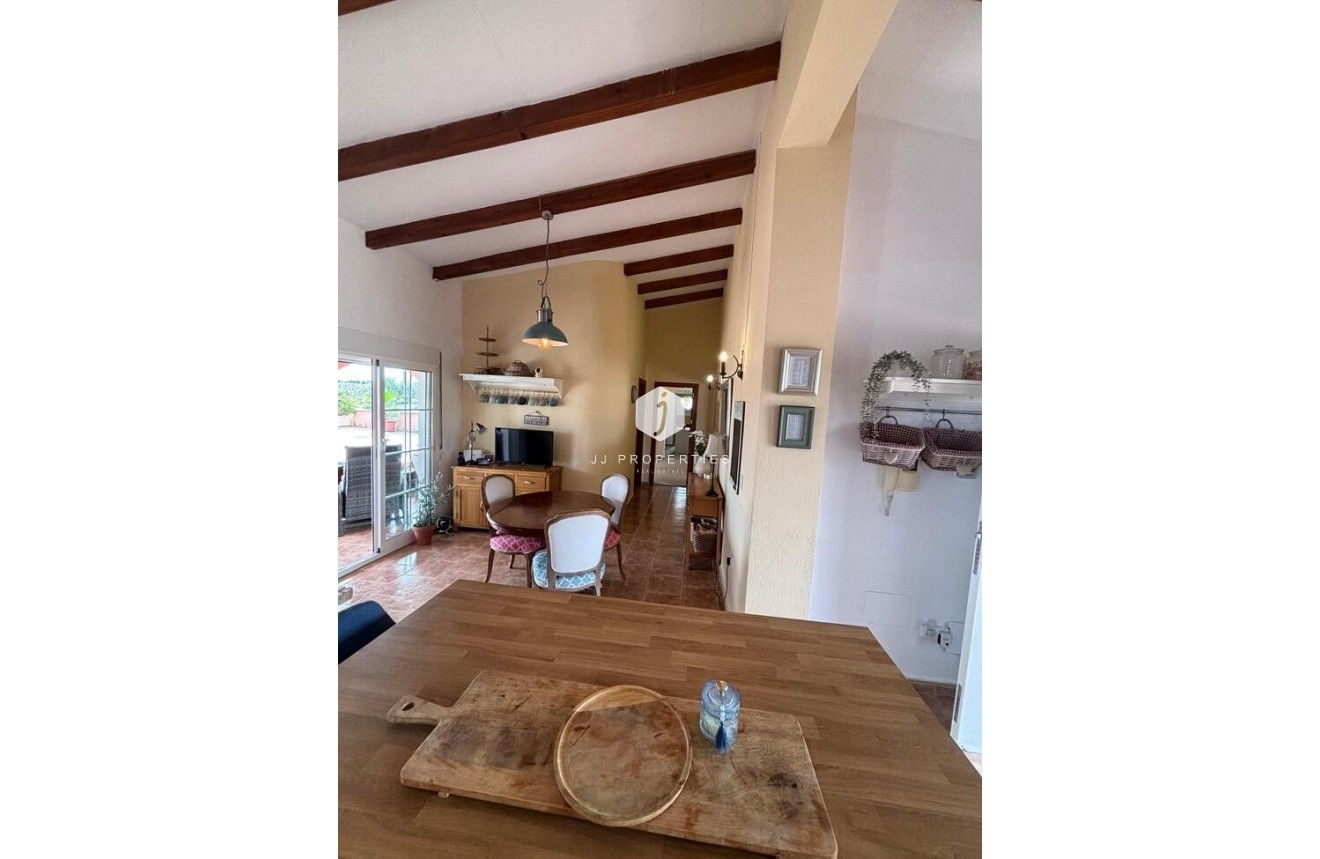 Segunda mano - Casa de campo -
Dolores - Costa Blanca