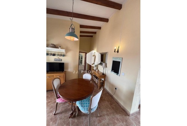 Segunda mano - Casa de campo -
Dolores - Costa Blanca