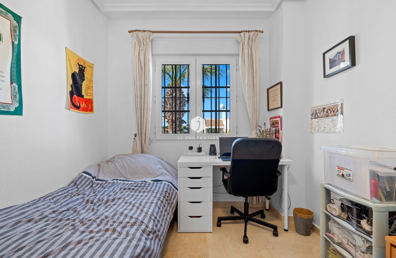 Segunda mano - Villa -
Orihuela Costa - Costa Blanca