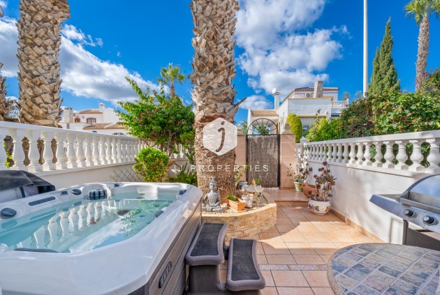 Segunda mano - Villa -
Orihuela Costa - Costa Blanca