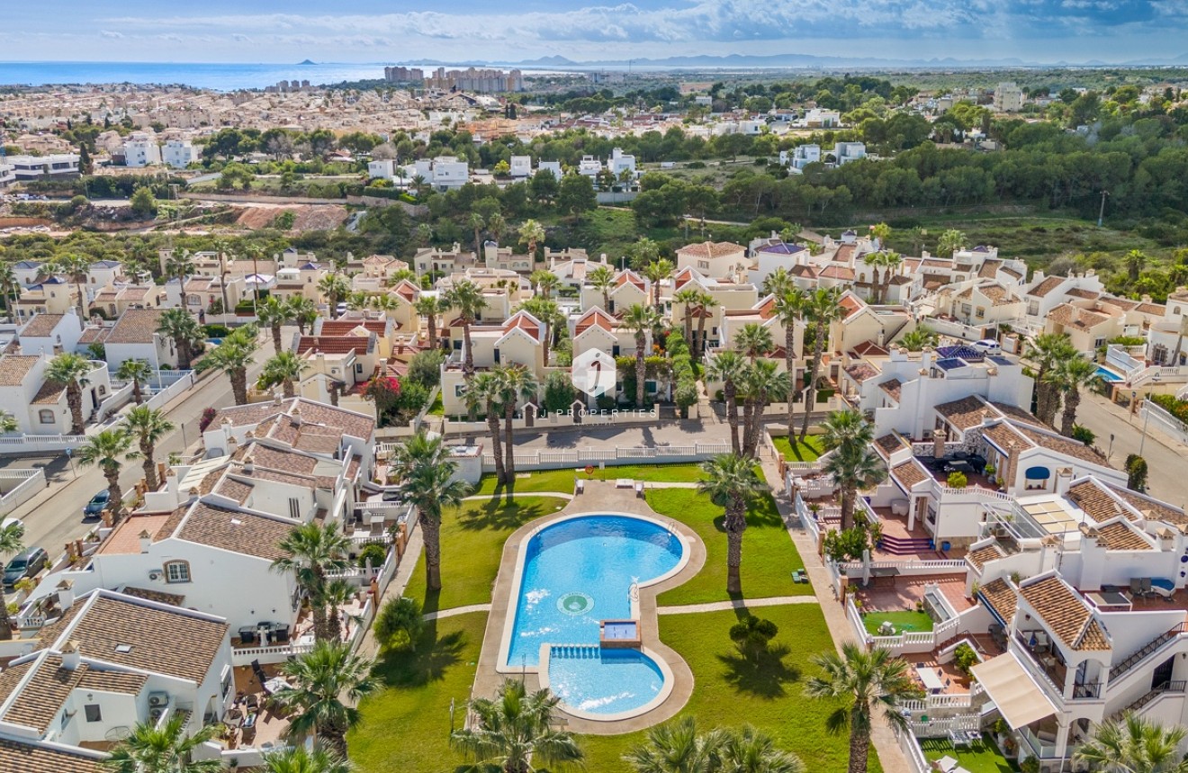 Segunda mano - Villa -
Orihuela Costa - Costa Blanca