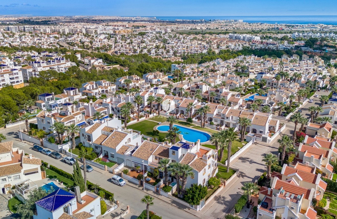 Segunda mano - Villa -
Orihuela Costa - Costa Blanca