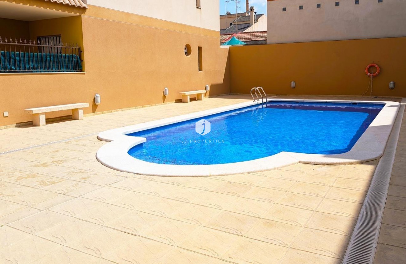 Segunda mano - Bungalow -
Benejúzar