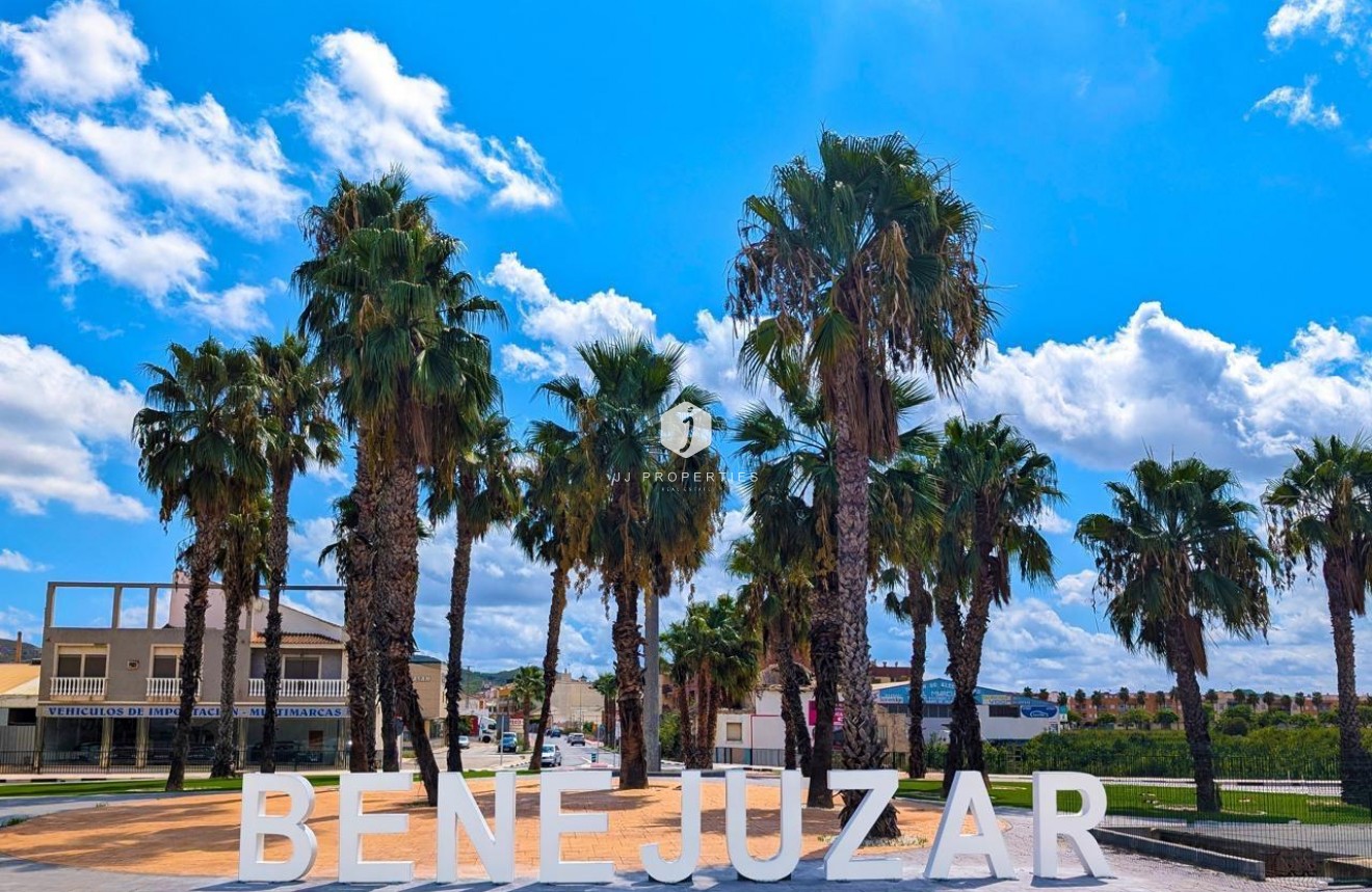 Segunda mano - Bungalow -
Benejúzar