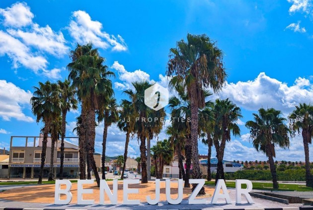 Segunda mano - Bungalow -
Benejúzar
