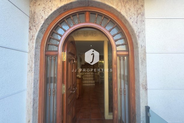 Segunda mano - Chalet -
Orihuela Costa - La Zenia