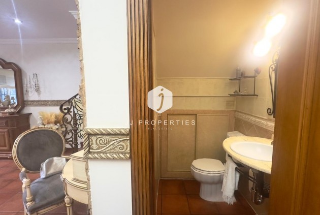 Segunda mano - Chalet -
Orihuela Costa - La Zenia