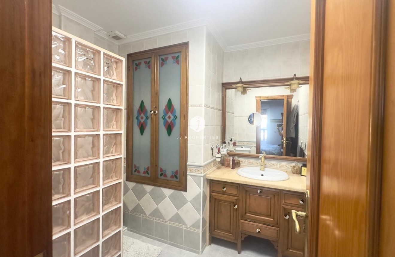 Segunda mano - Chalet -
Orihuela Costa - La Zenia