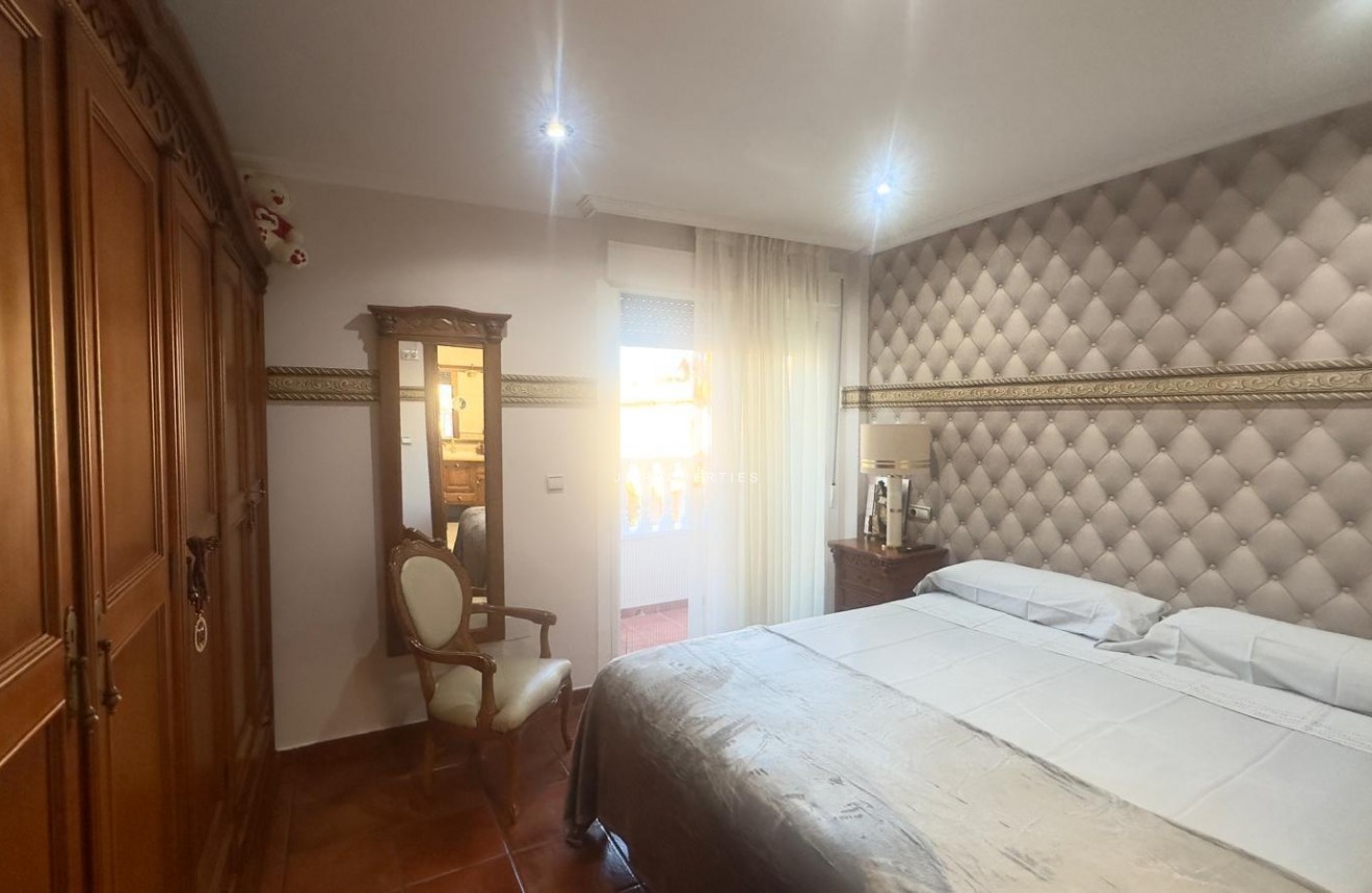 Segunda mano - Chalet -
Orihuela Costa - La Zenia