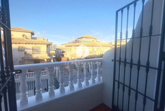 Segunda mano - Chalet -
Orihuela Costa - La Zenia