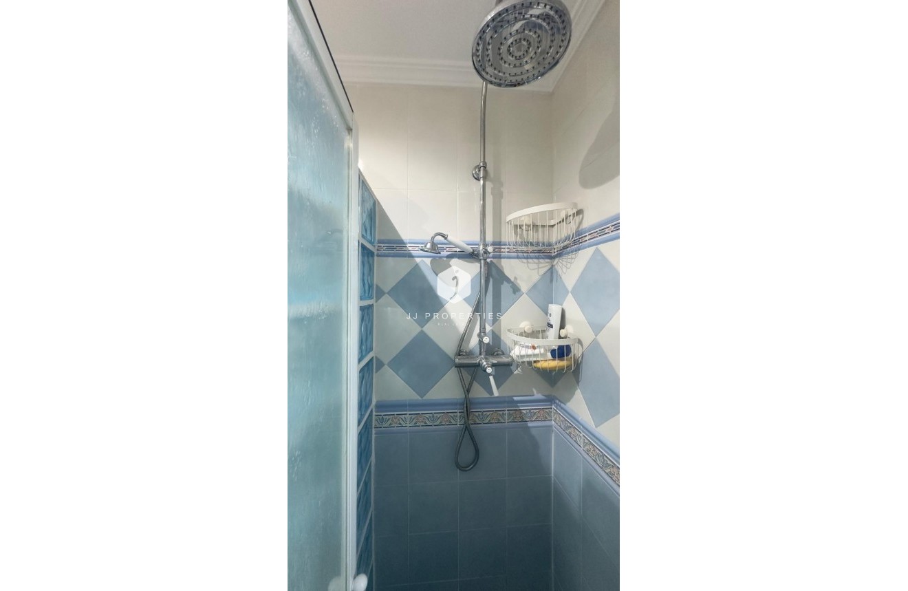 Segunda mano - Chalet -
Orihuela Costa - La Zenia