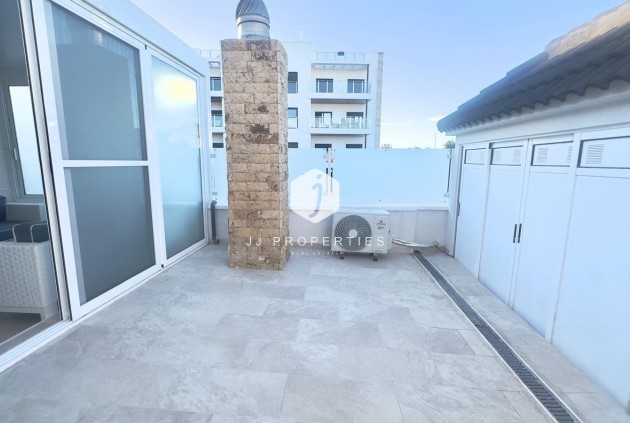 Segunda mano - Chalet -
Orihuela Costa - La Zenia