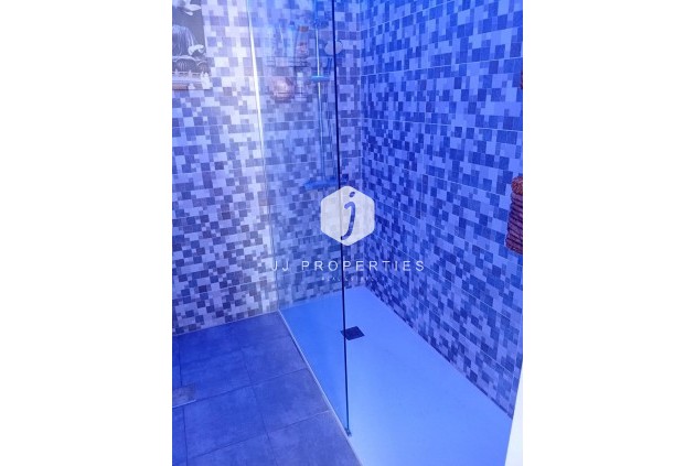 Z drugiej ręki - Daszek -
Torrevieja