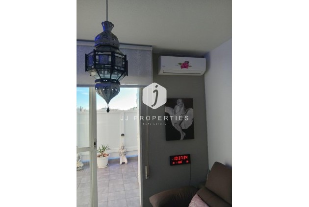 Z drugiej ręki - Daszek -
Torrevieja