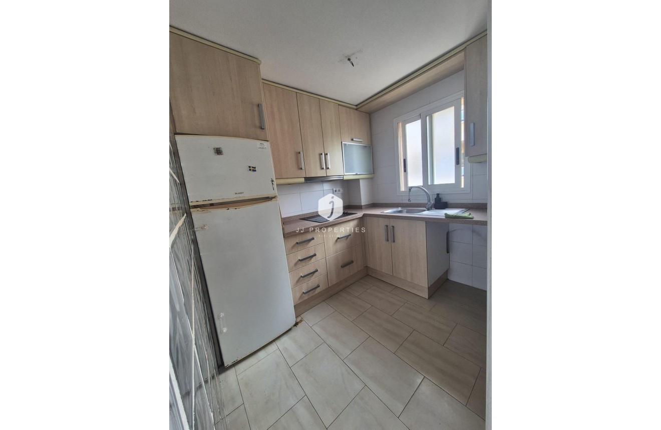 Segunda mano - Apartamento / piso -
Torrevieja - aguas nuevas