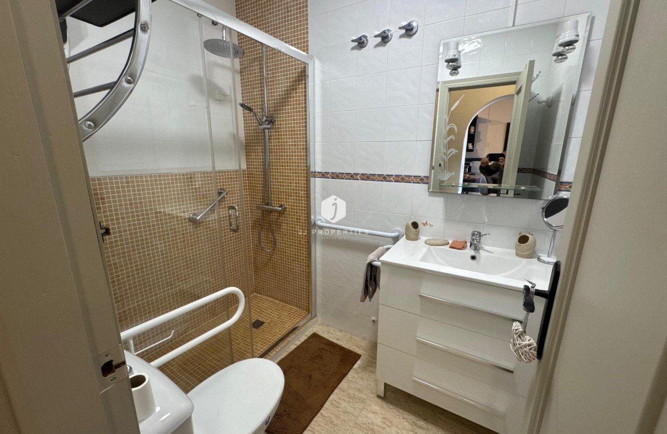 Segunda mano - Bungalow -
Orihuela Costa - Costa Blanca