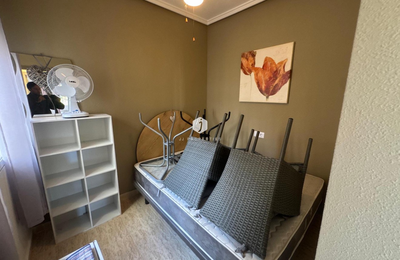 Segunda mano - Bungalow -
Orihuela Costa - Costa Blanca