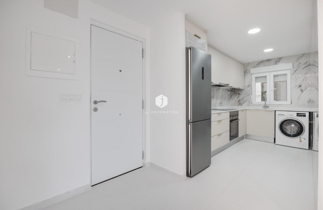 Segunda mano - Apartamento / piso -
Torrevieja - Costa Blanca