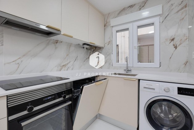 Segunda mano - Apartamento / piso -
Torrevieja - Costa Blanca