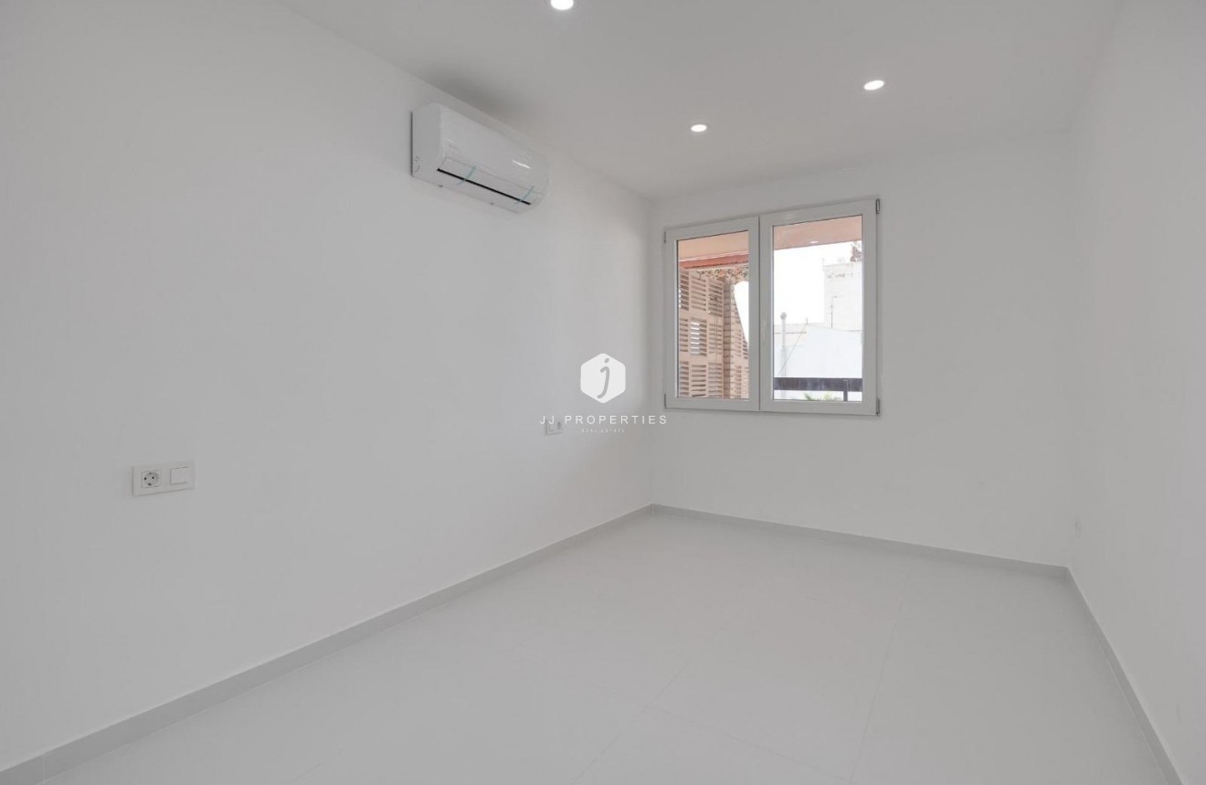 Segunda mano - Apartamento / piso -
Torrevieja - Costa Blanca