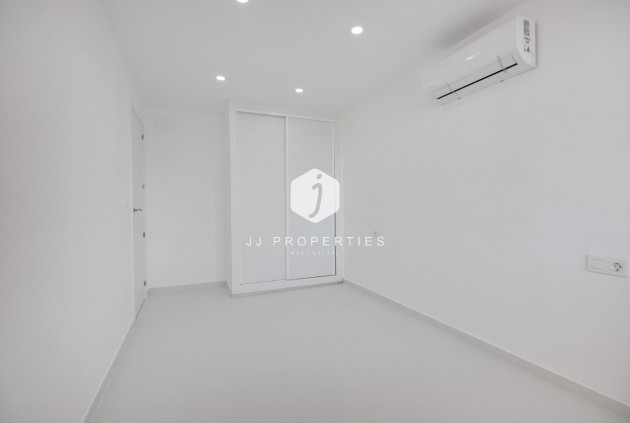 Segunda mano - Apartamento / piso -
Torrevieja - Costa Blanca