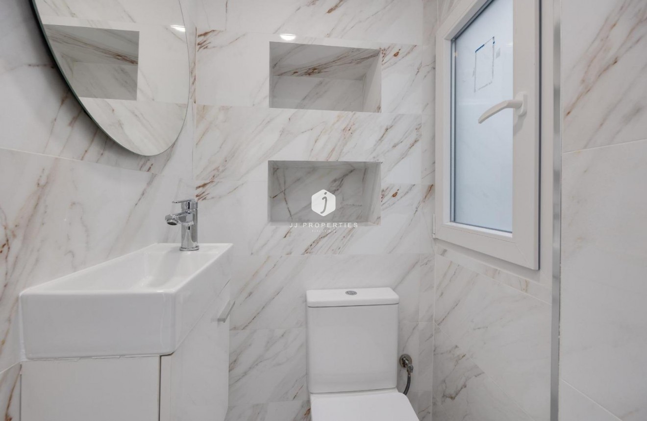 Segunda mano - Apartamento / piso -
Torrevieja - Costa Blanca