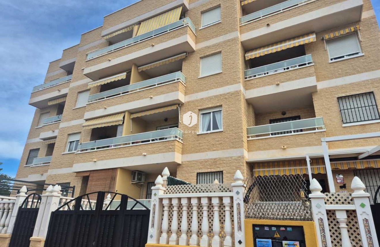 Segunda mano - Apartamento / piso -
Torrevieja - Costa Blanca