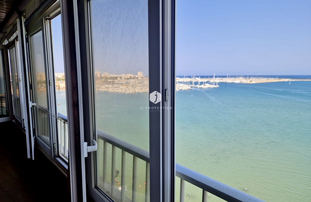 Segunda mano - Apartamento / piso -
Torrevieja - Costa Blanca