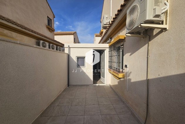 Segunda mano - Bungalow -
La Zenia - Costa Blanca