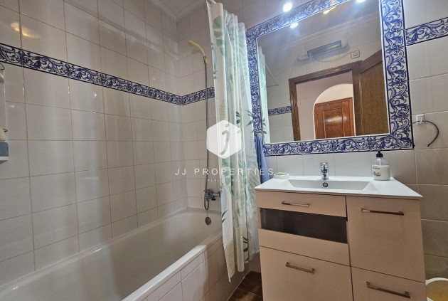 Segunda mano - Bungalow -
La Zenia - Costa Blanca