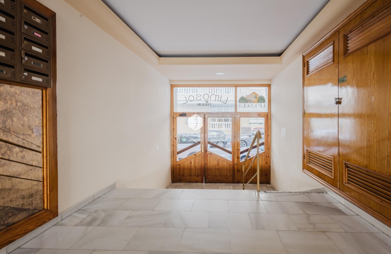 Segunda mano - Apartamento / piso -
Torrevieja - Costa Blanca