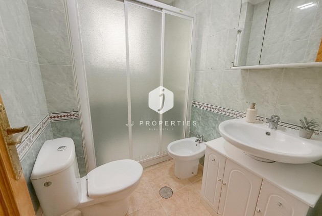 Segunda mano - Apartamento / piso -
Torrevieja - PARQUE DE LAS NACIONES