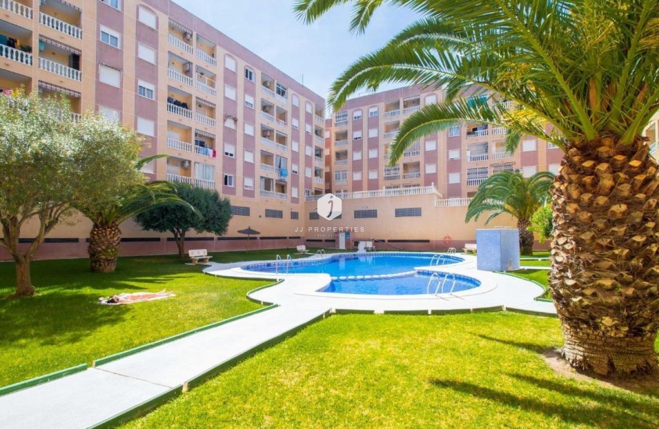 Segunda mano - Apartamento / piso -
Torrevieja - PARQUE DE LAS NACIONES