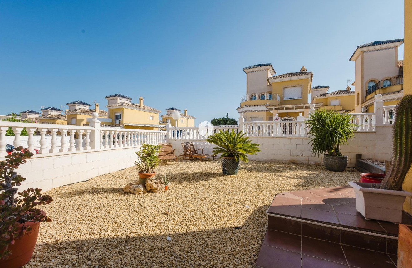 D'occasion - Villa -
Algorfa - Inland