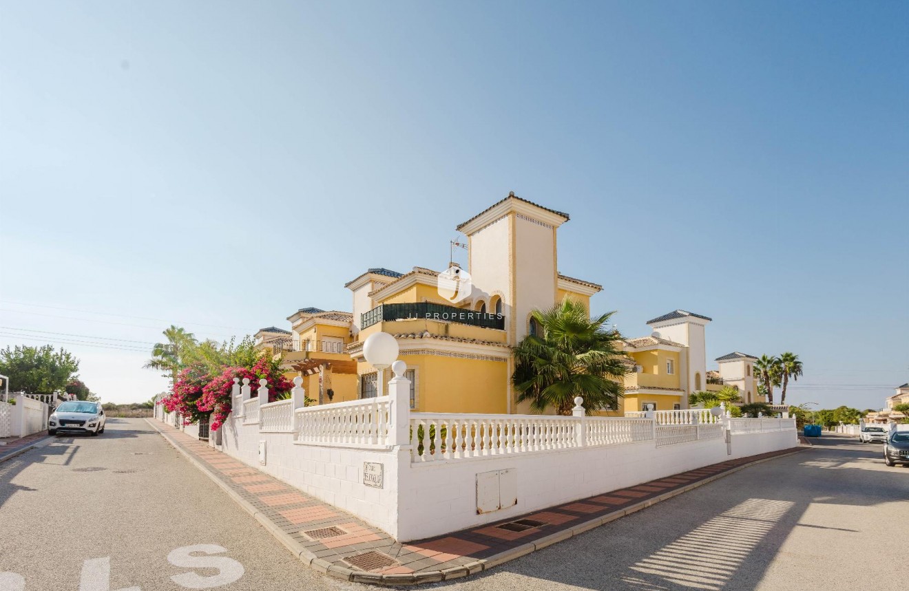 D'occasion - Villa -
Algorfa - Inland