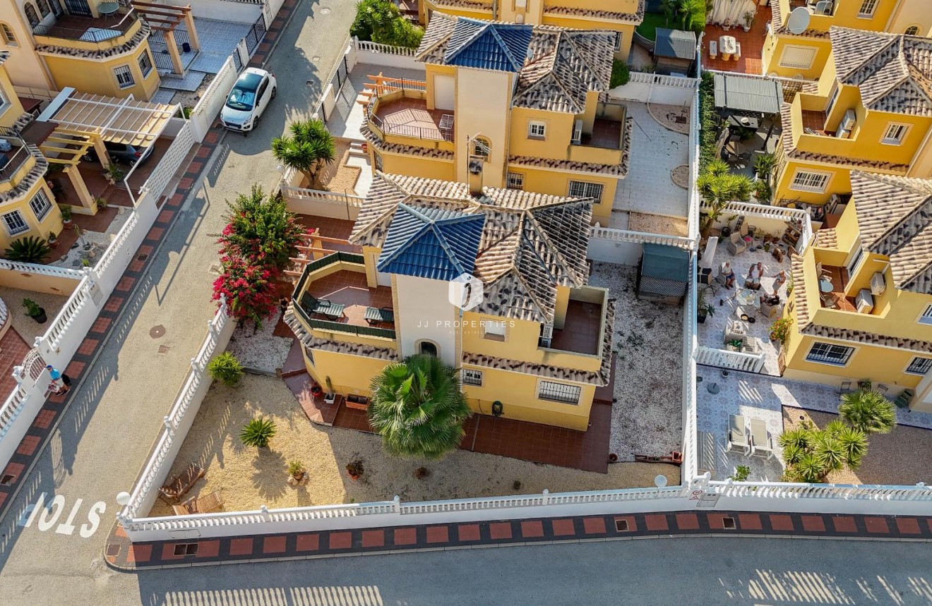 D'occasion - Villa -
Algorfa - Inland