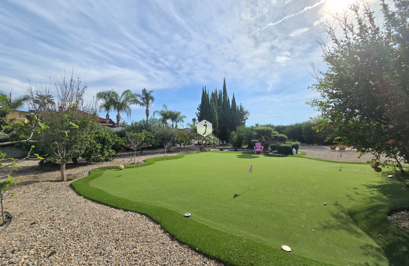 Segunda mano - Casa de campo -
Dolores - Costa Blanca