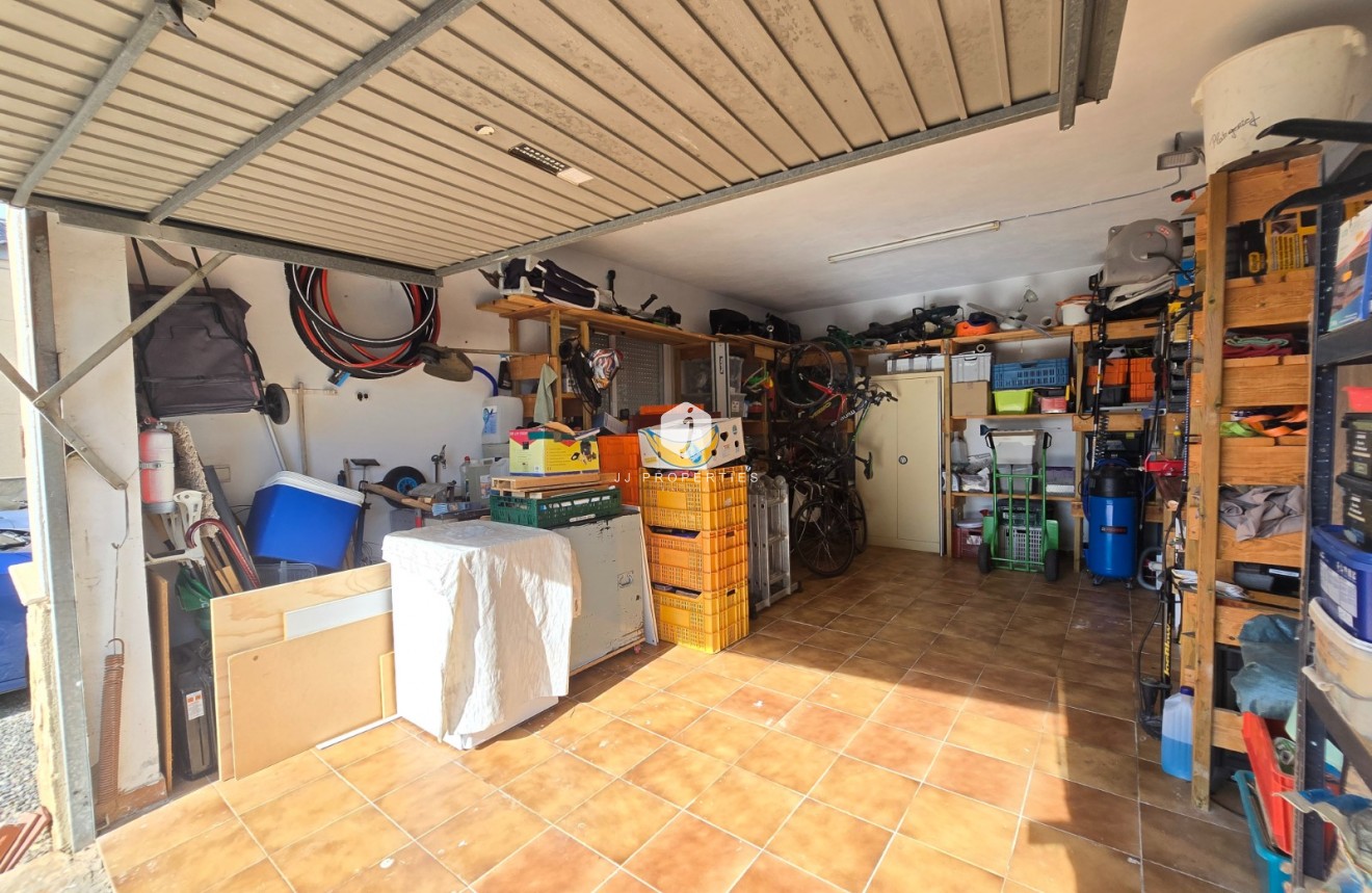 Segunda mano - Casa de campo -
Dolores - Costa Blanca