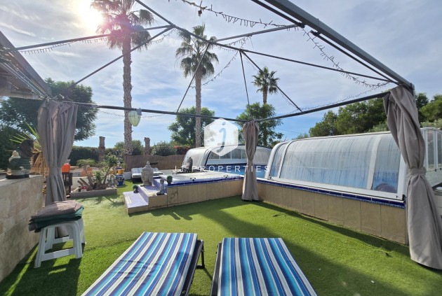 Segunda mano - Casa de campo -
Dolores - Costa Blanca