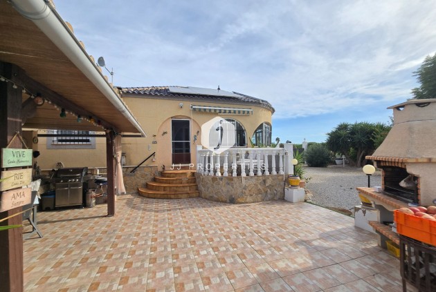 Segunda mano - Casa de campo -
Dolores - Costa Blanca